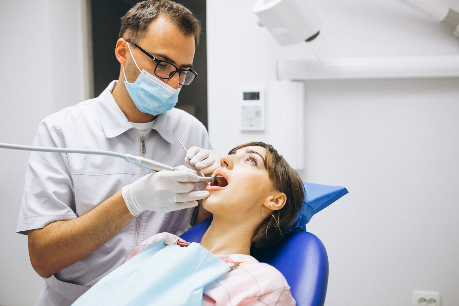 Dentista a Torino: quando richiedere un secondo parere odontoiatrico (e perché farlo)